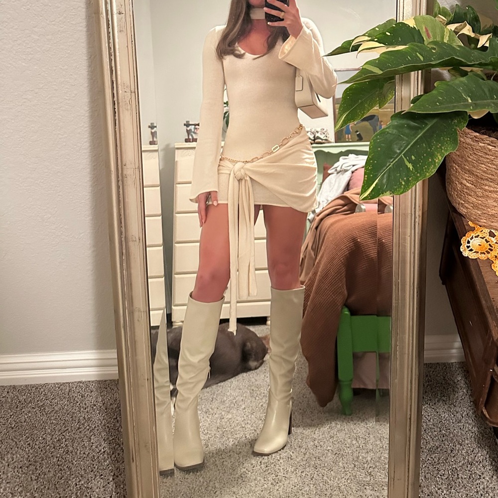 Meshki Taron Knit Mini Dress With Scarf - Picture 4 of 4